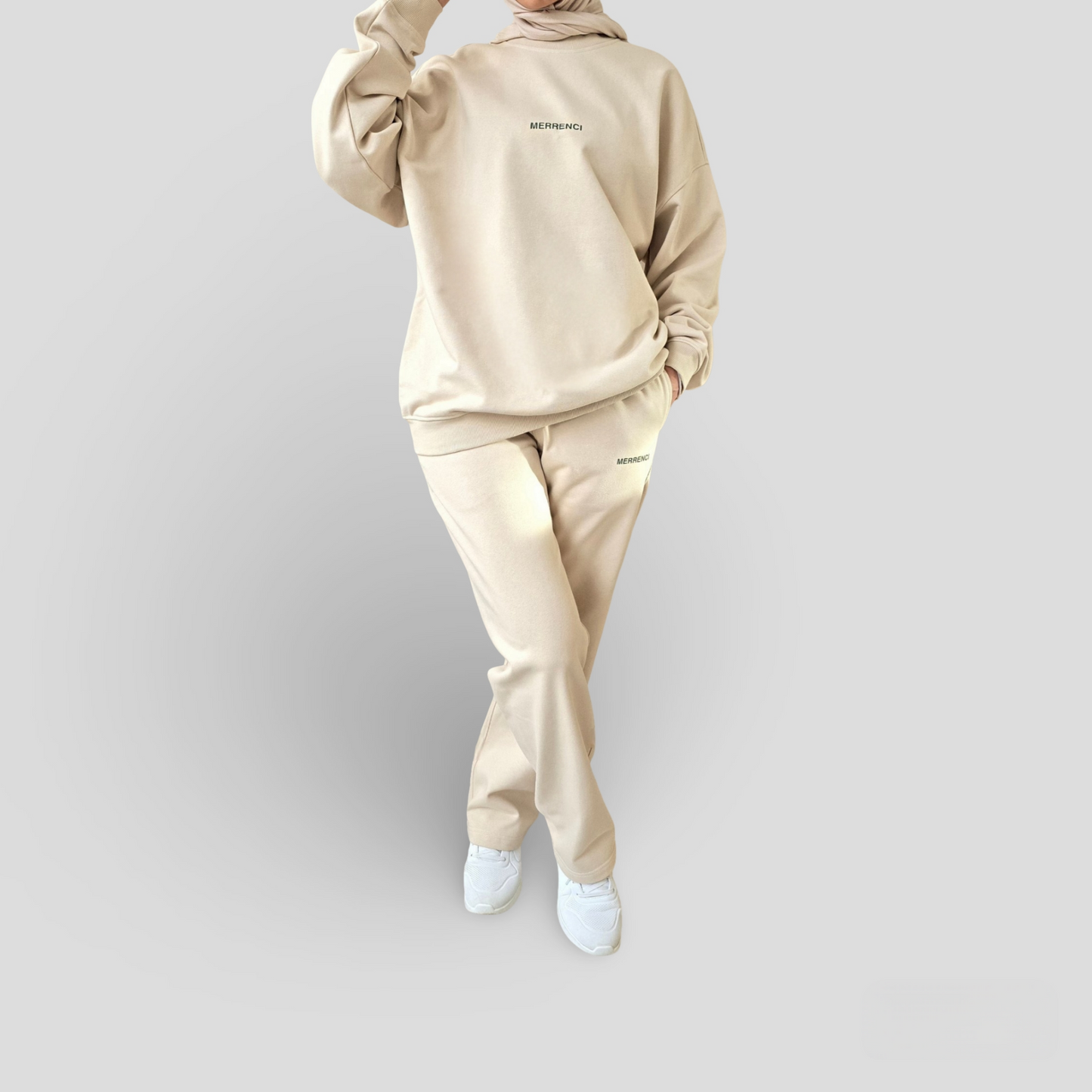 Oversized sweater and wide pants