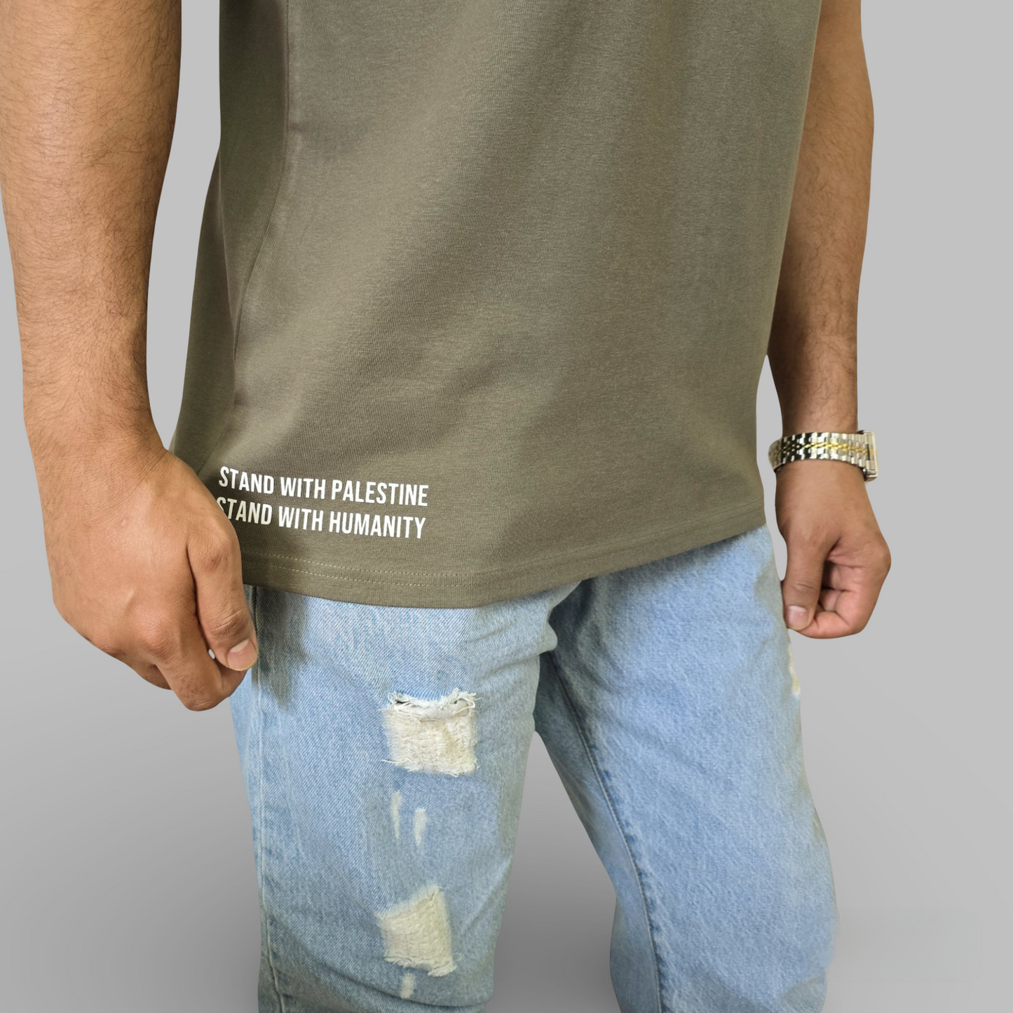 T-shirt met geborduurde details | Steun Palestina – Steun de mensheid